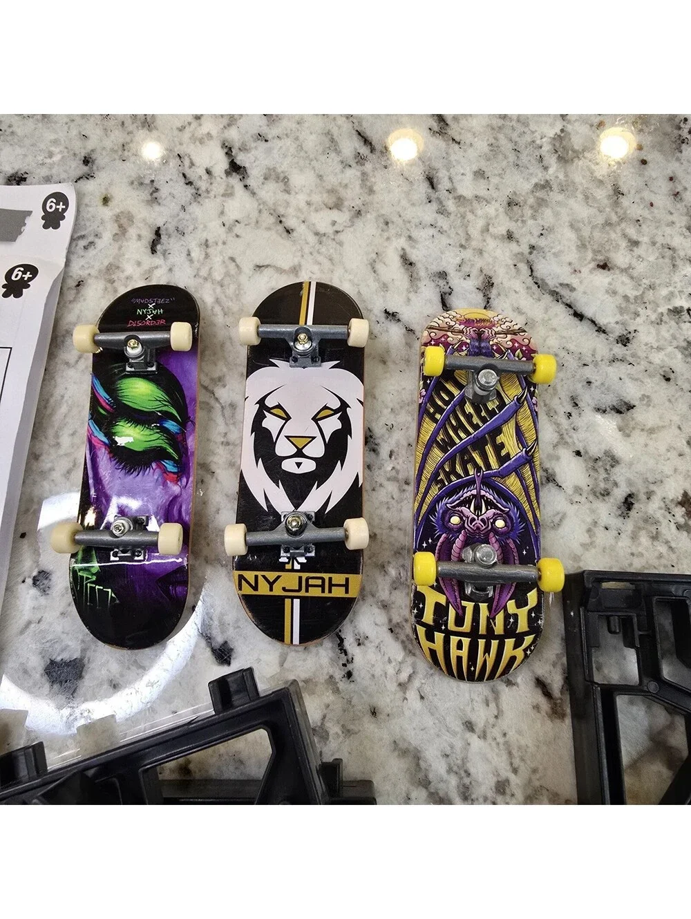 TECH DECK Nyjah Skatepark and Rail Shredder Ramp Set - PARTS + 3 Finger Boards